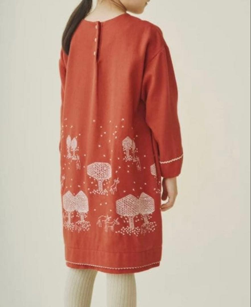 minä perhonen 赤い花柄ワンピース 140