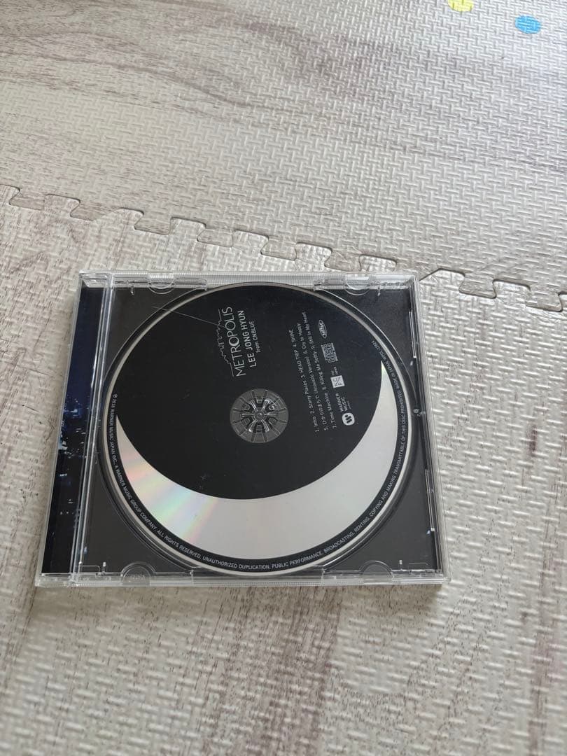 CNBLUE イジョンヒョン　ソロ　サイン入り　レア　本物