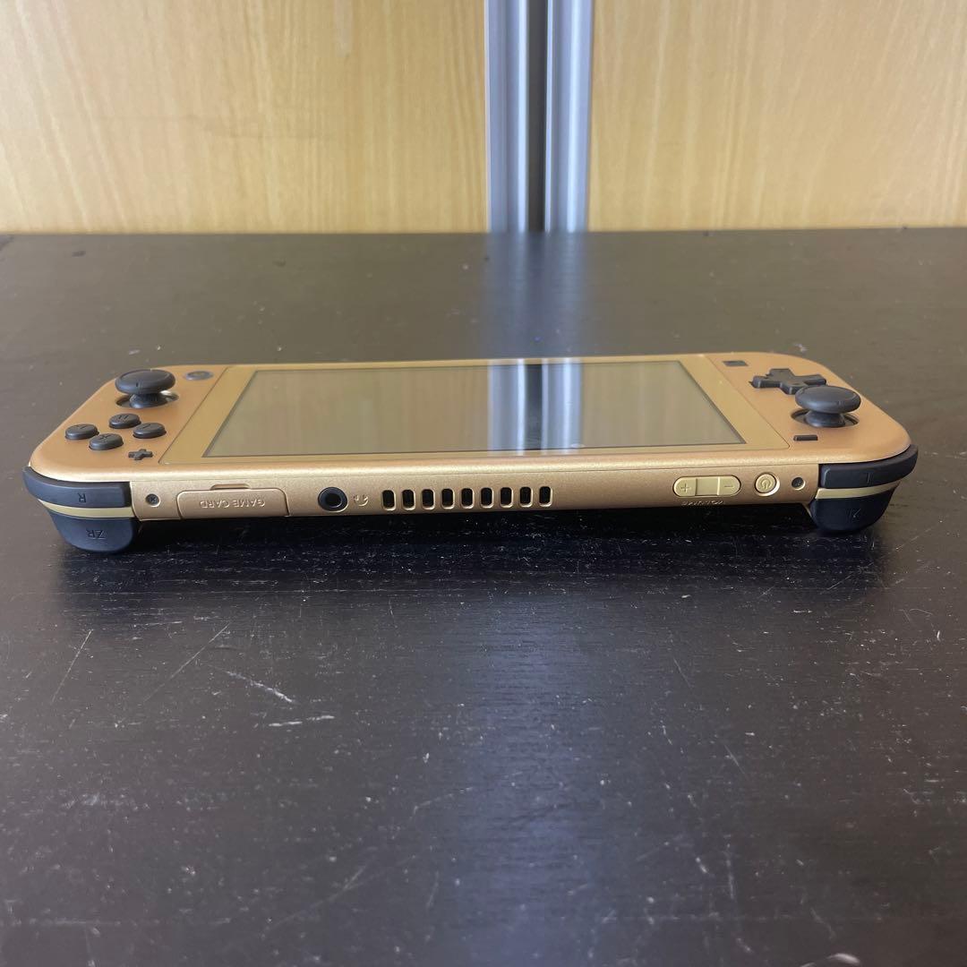 美品 Nintendo Switch Lite ハイラルエディション 本体のみ