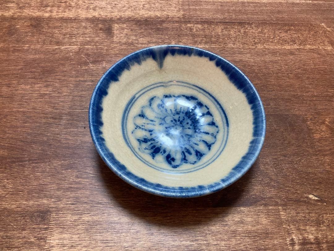 伊藤聡信　花模様の陶器小皿2枚セット