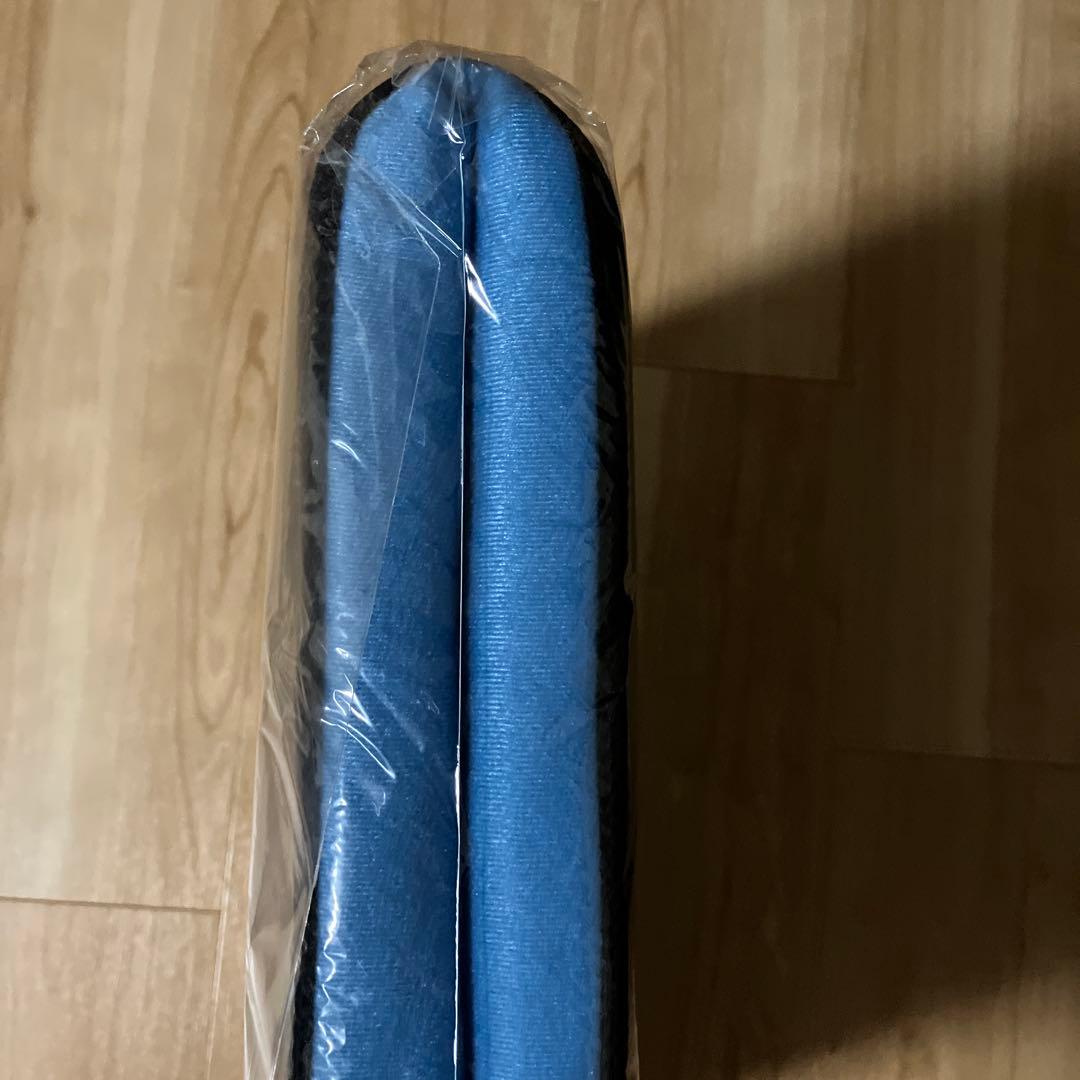 エアウィーヴ (airweave) 座クッション 二つ折り 未使用　青黒