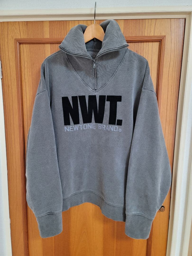 ドゥーズィエムクラスNEWTONE HALF ZIP TOP