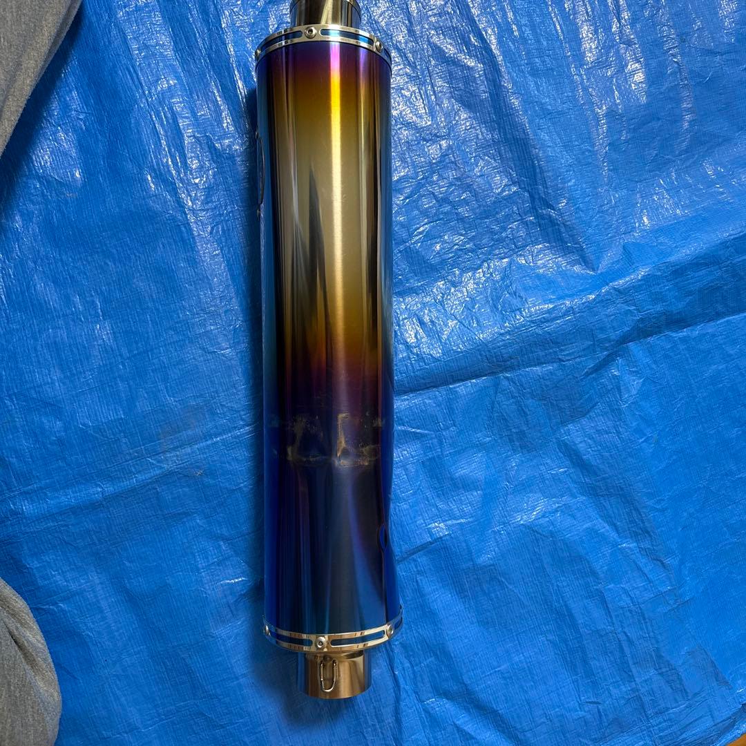 ワイバン製グラデーションチタンマフラー