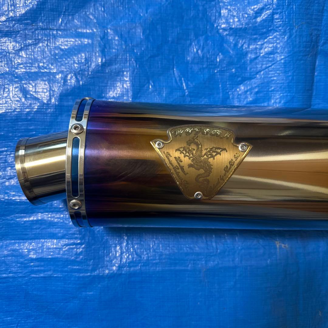 ワイバン製グラデーションチタンマフラー