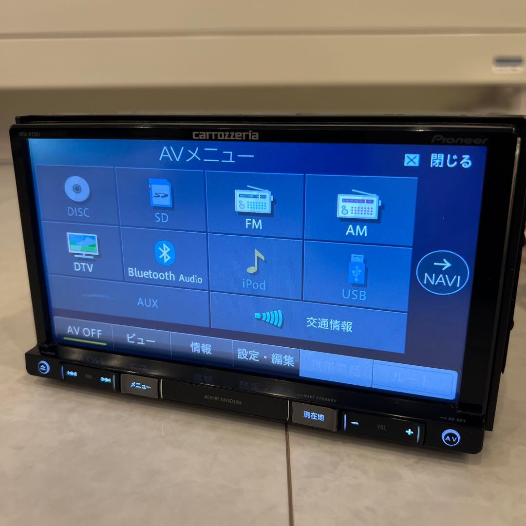 Pioneer カロッツェリア　AVIC-RZ501 カーナビ　中古