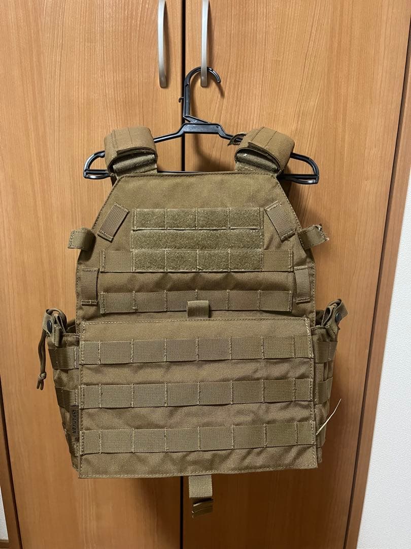 プレートキャリア　サバゲー