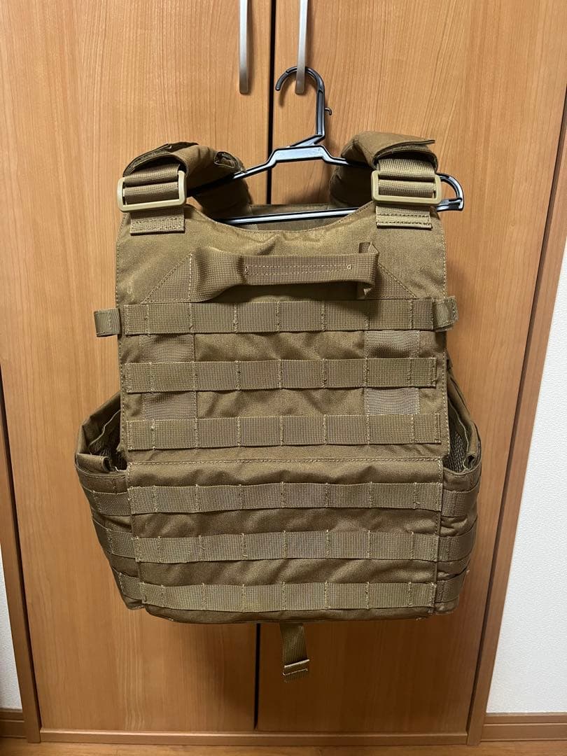 プレートキャリア　サバゲー