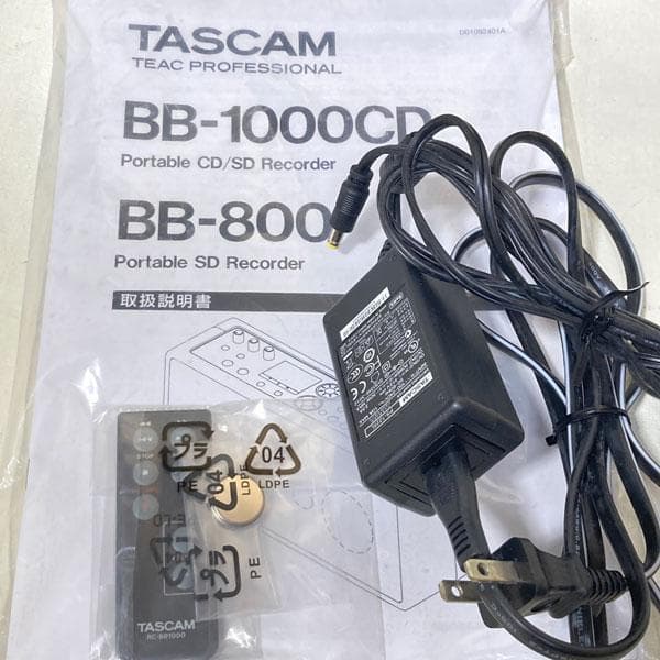 美品 TASCAM BB-1000CD ポータブルCD/SDレコーダー