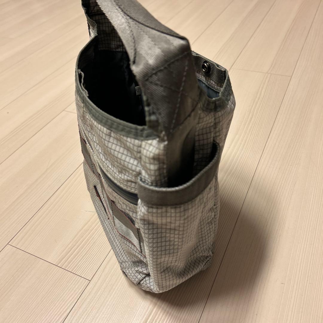 BRIEFING ショルダーバッグ　ナイロン　グレー