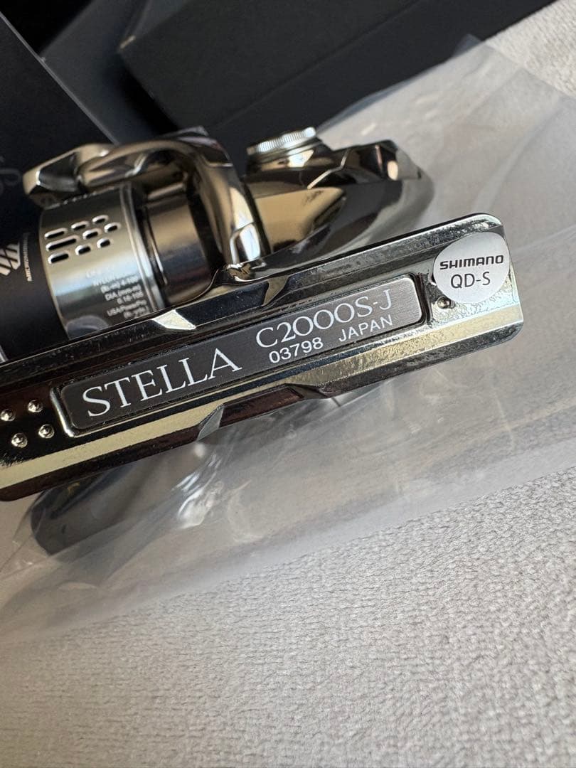 18 ステラ　C2000S アジング　トラウト　ハンドル未使用　即購入可