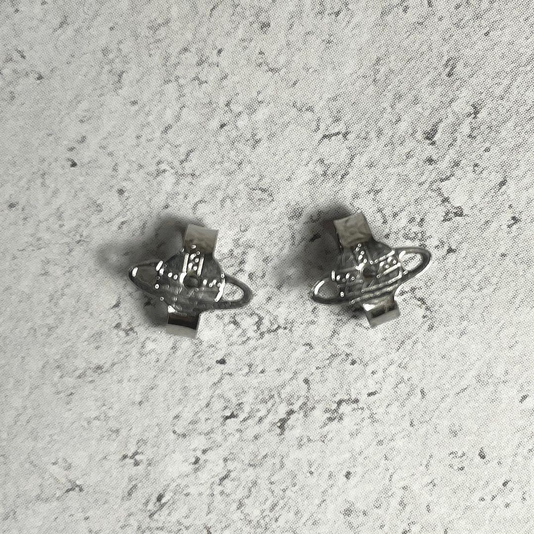 ヴィヴィアンウエストウッド ピアス Love