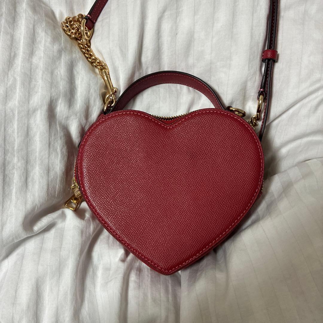 e*5様 coach ハートバック