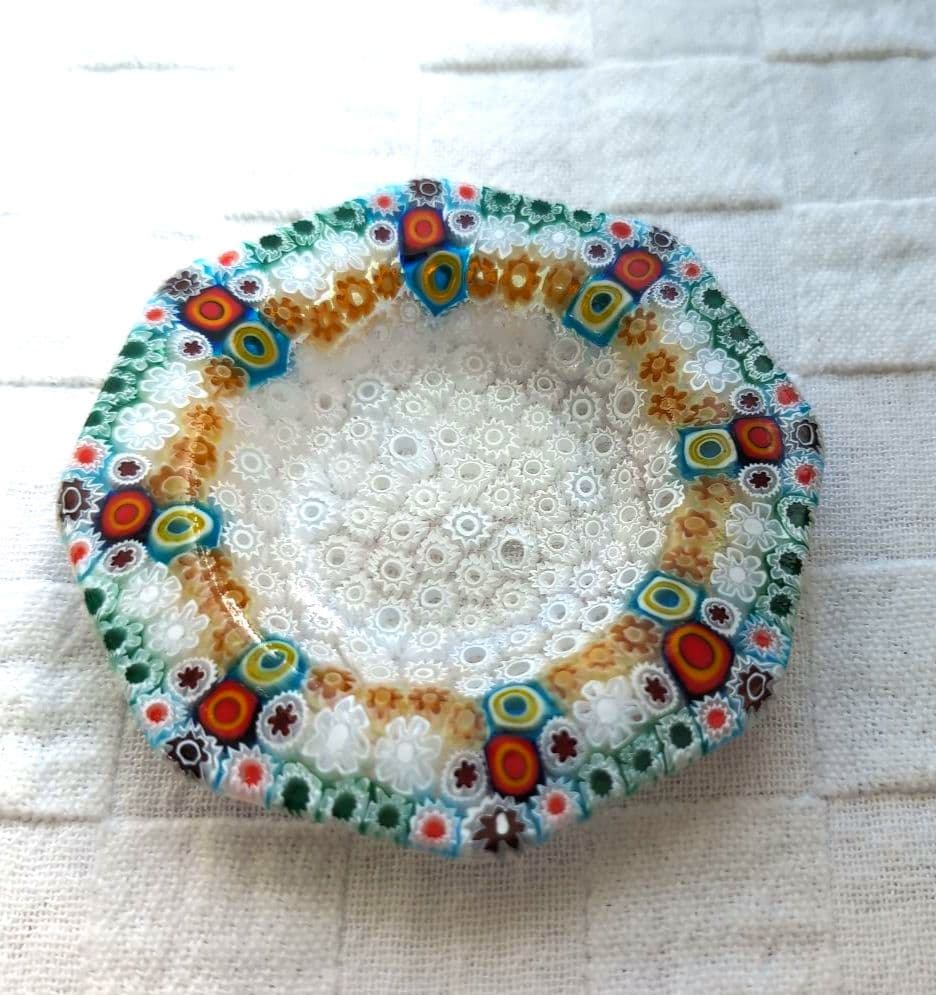 ミルフィオリ　中古　八角形 ガラス皿 多色 花模様