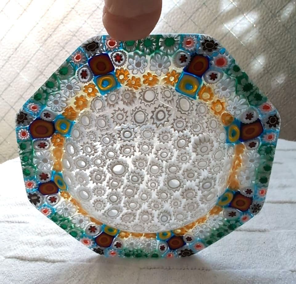 ミルフィオリ　中古　八角形 ガラス皿 多色 花模様