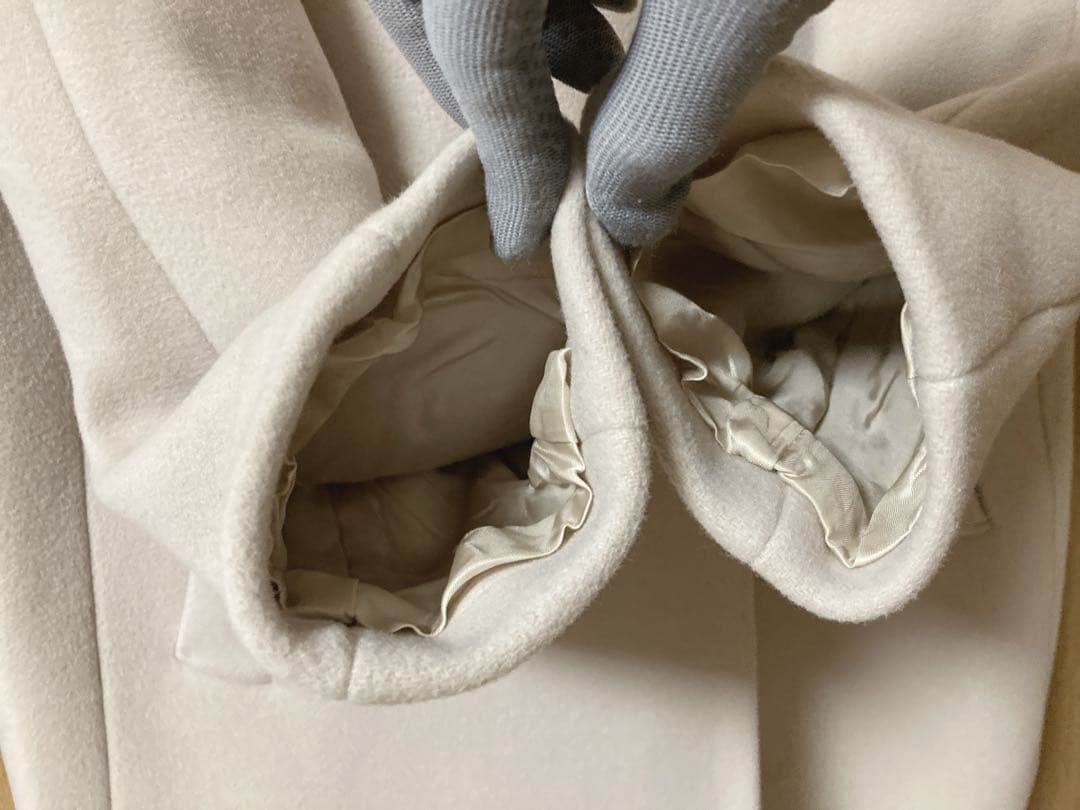 23区　ダブルクロスベロア Vカラーコート　ライトベージュ系　38 M サイズ