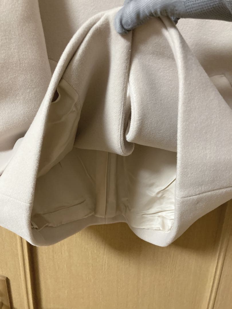 23区　ダブルクロスベロア Vカラーコート　ライトベージュ系　38 M サイズ