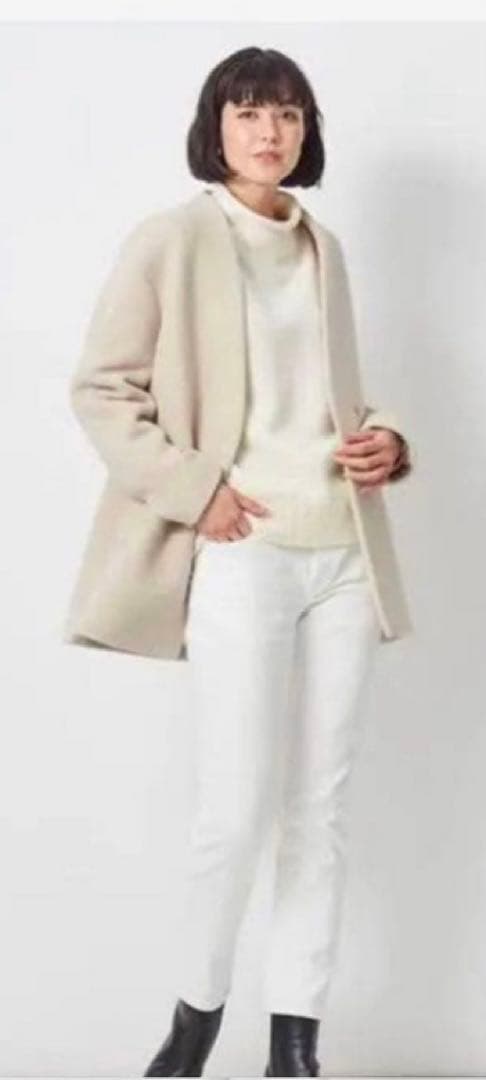 23区　ダブルクロスベロア Vカラーコート　ライトベージュ系　38 M サイズ