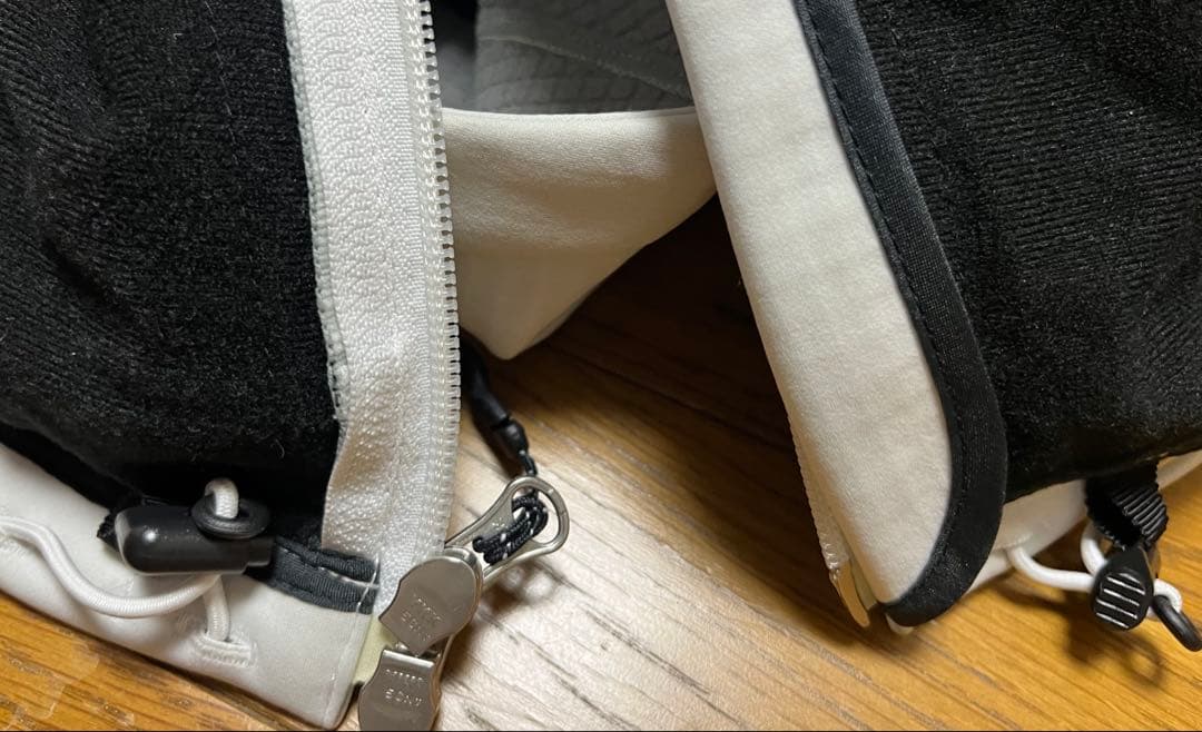 phenix 新品未使用　ホワイト ベストMサイズ