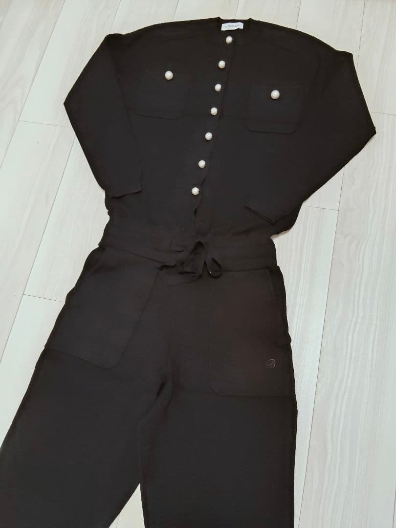 MADISONBLUE　マディソンブルー　パールジャンプスーツ　ブラック