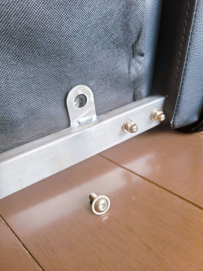 ①ダイニングチェア　Newダヴィンチ