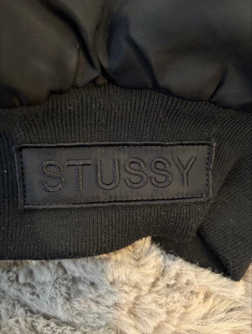 Stussy ブラック MA-1 フライトジャケット