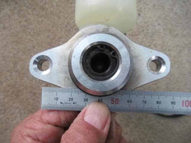 AE86用　ブレーキマスターシリンダーアッシー　47201-12340