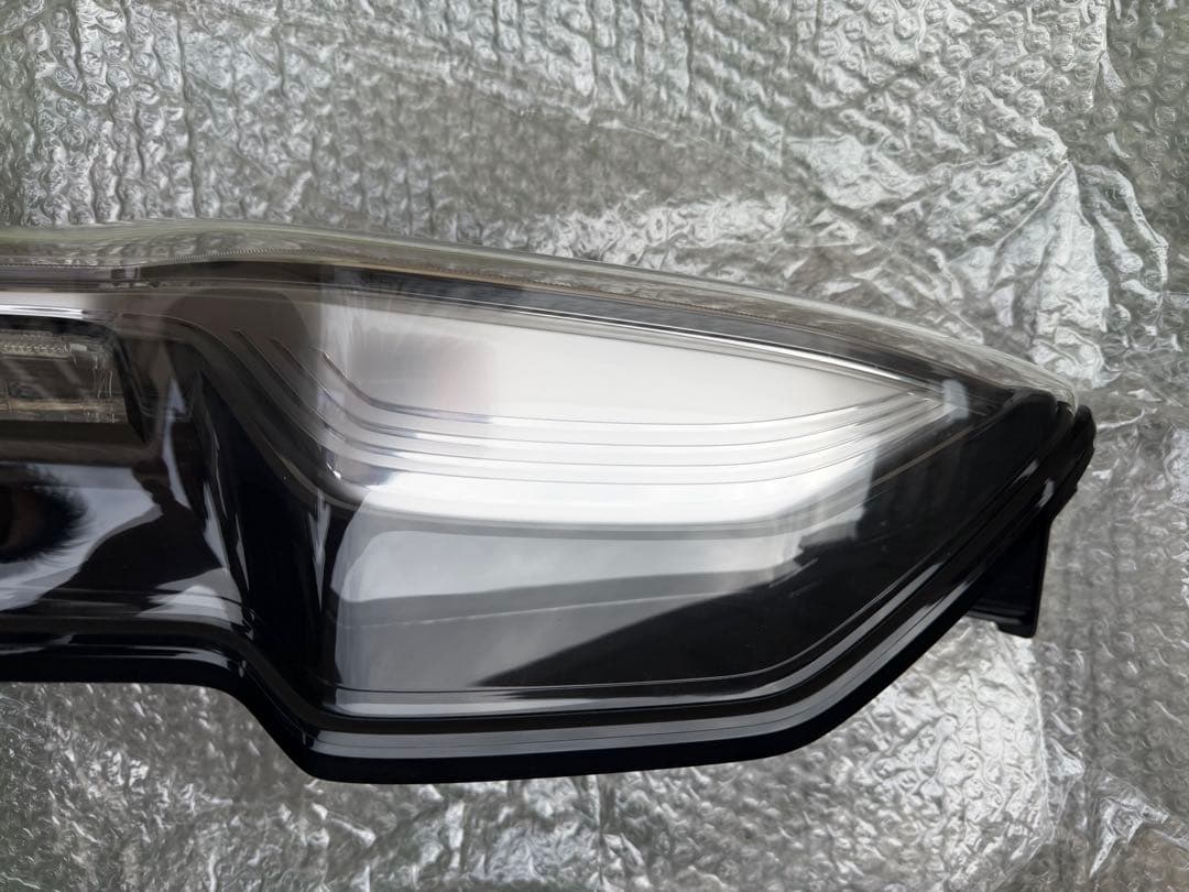 NBOX テールランプ 右　JF3