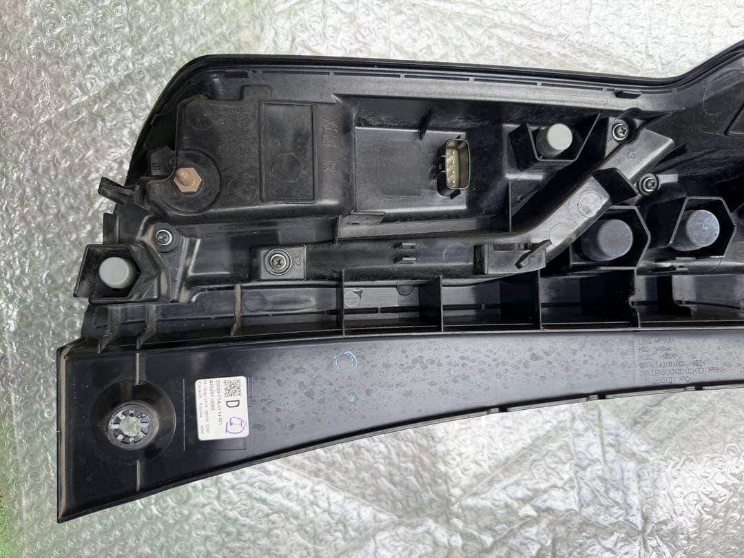 NBOX テールランプ 右　JF3