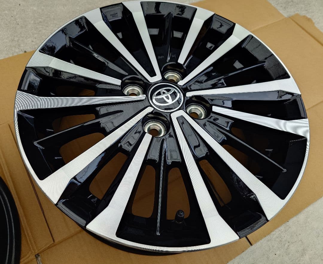 トヨタ ルーミー カスタム G-T 純正 15インチ アルミホイール