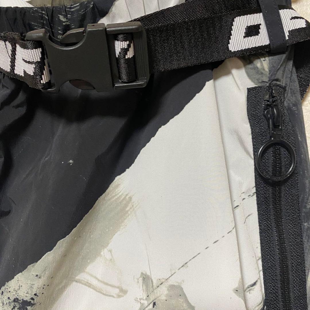 【新品】off-white ナイロンカーゴパンツ　ストーンウォッシュ柄　ブラック