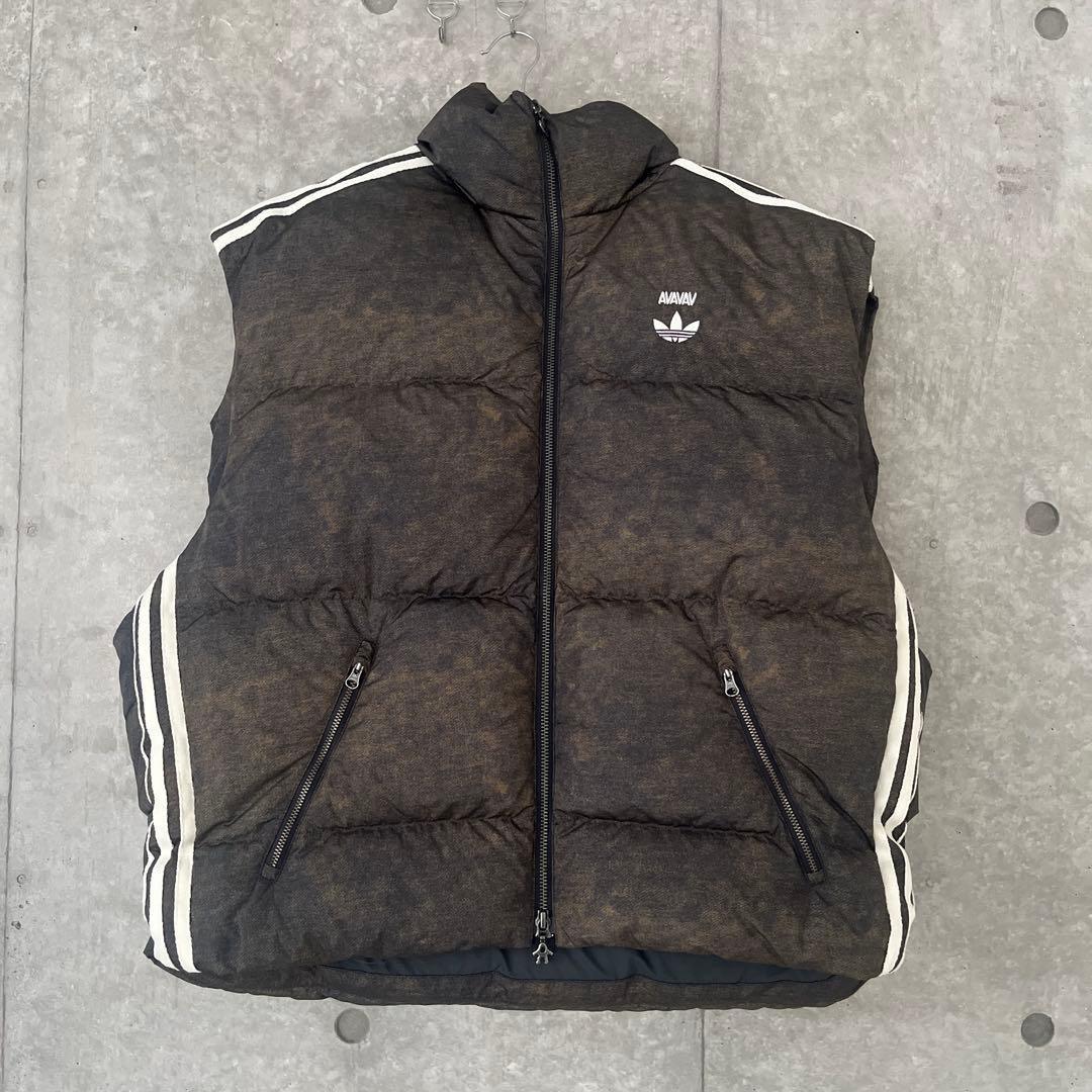 adidas avavav ダウンベスト ダークブラウン