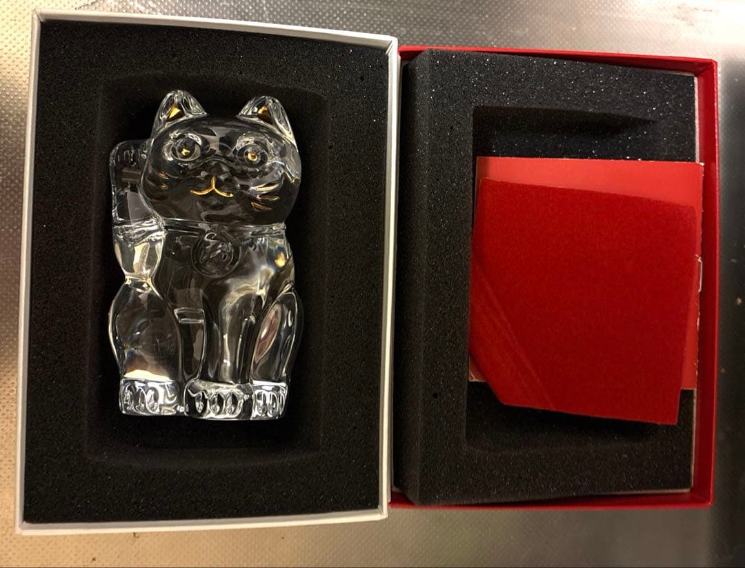 バカラ　招き猫　箱付き