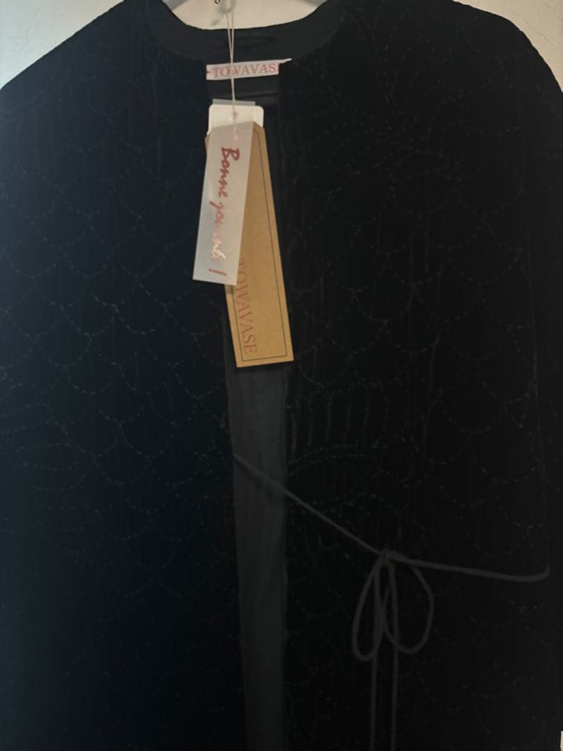 【新品未使用】152000円からお値下げ中！　towavaseベルベットコート