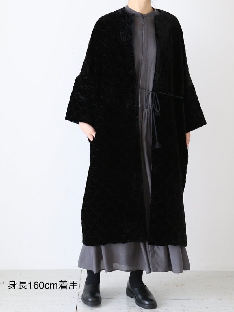 【新品未使用】152000円からお値下げ中！　towavaseベルベットコート