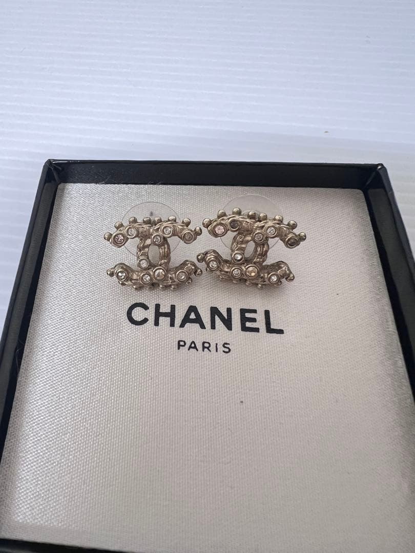 CHANEL ロゴピアス ゴールド 刻印A12A