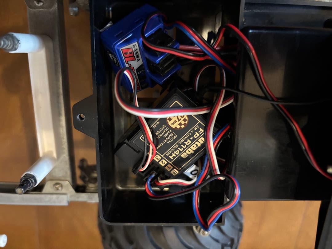 2ビート 1/10 タミヤ ハイラックス4WD マウンテンライダー仕様