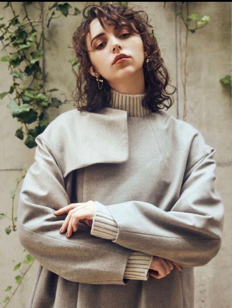 HYKE(ハイク) PARIGOT別注 COLLARLESS WOOL COAT