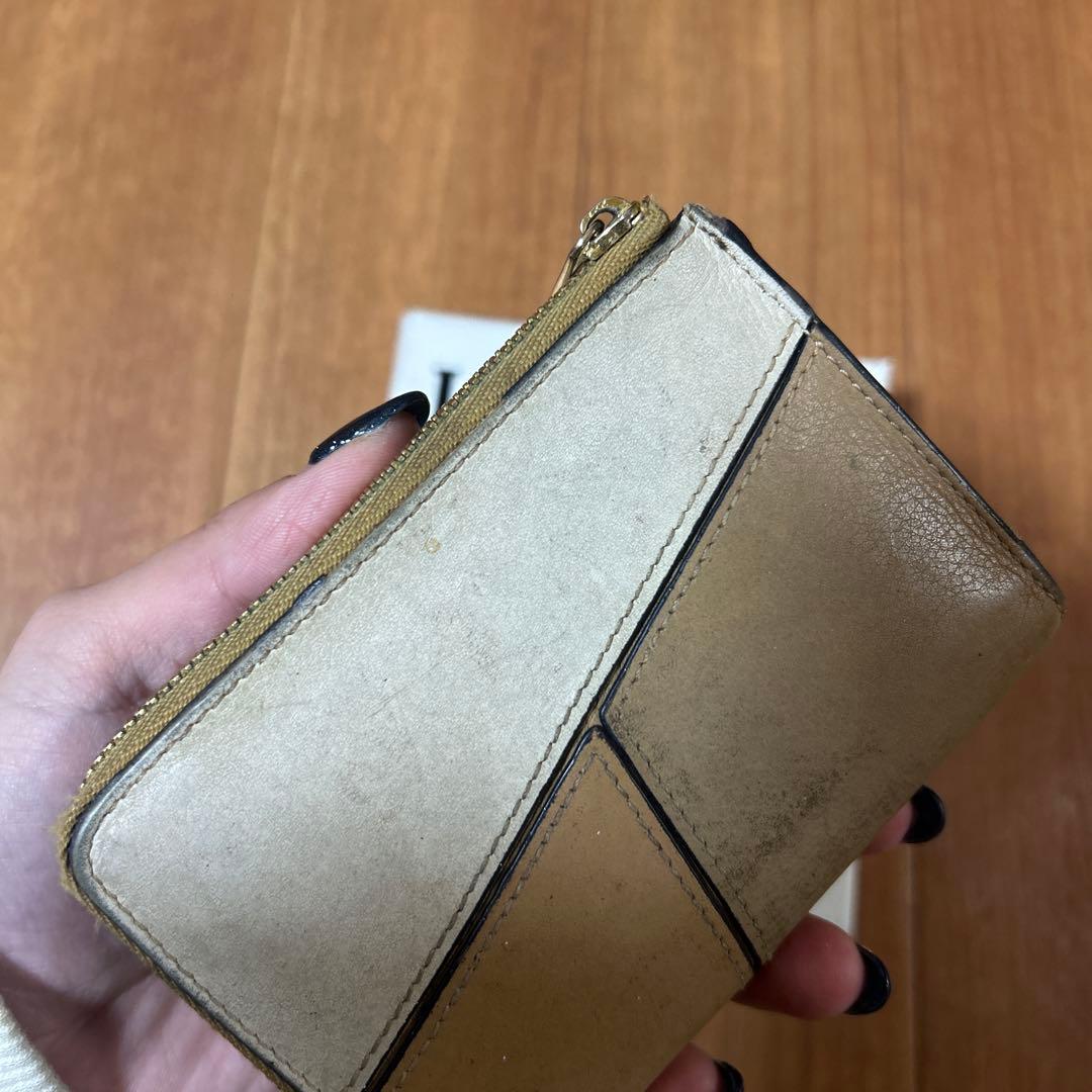 LOEWE ベージュ 二つ折り財布