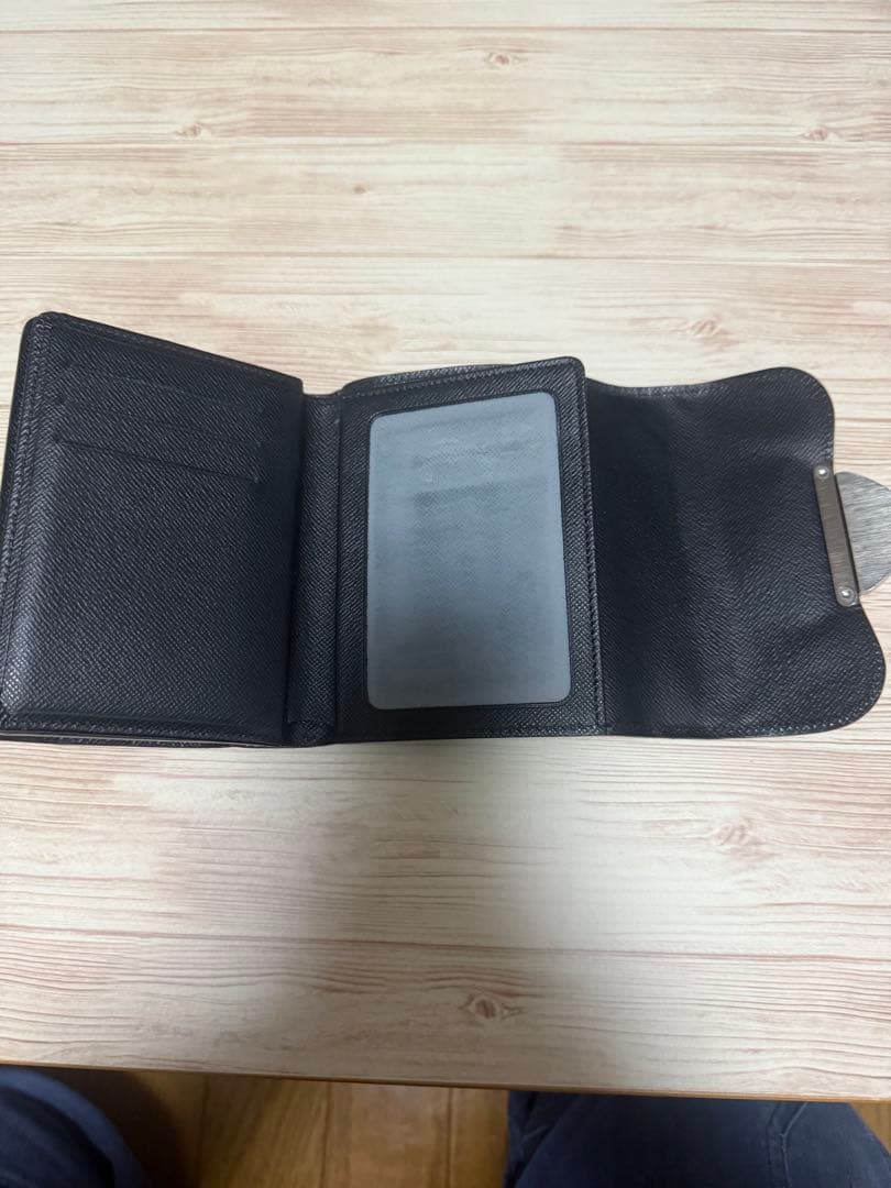 Louis Vuittonエピ財布