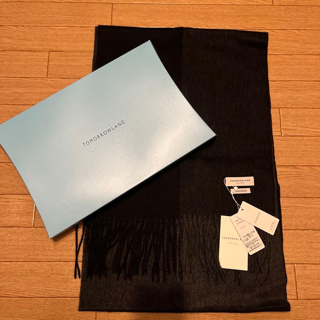 新品　【最終値下】tomorrowland カシミヤマフラー