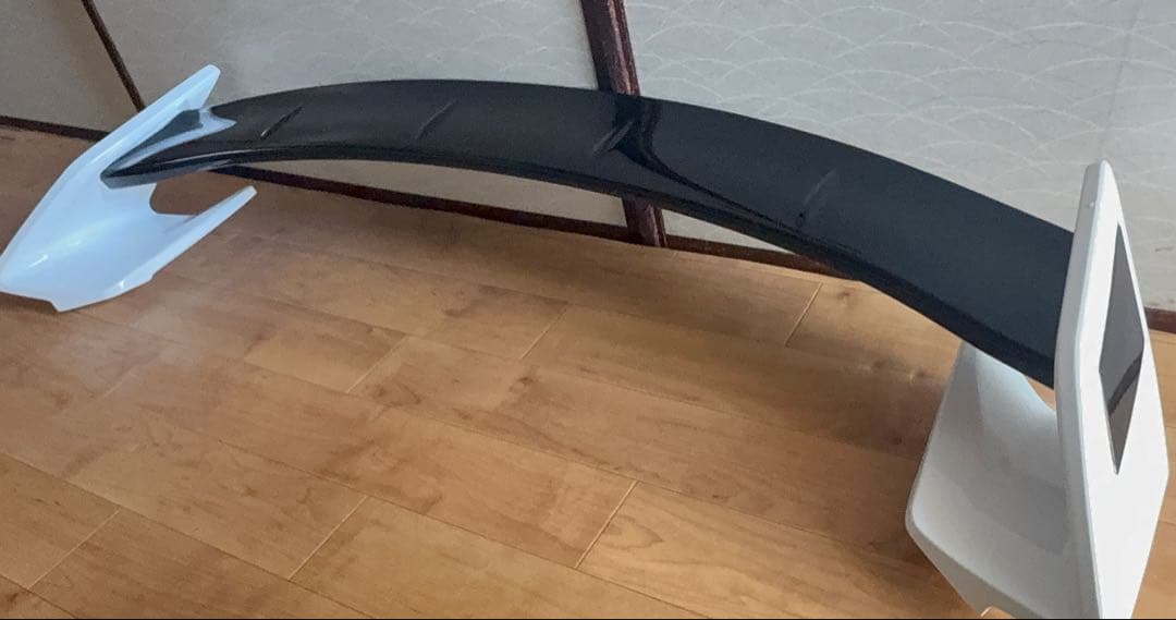 トヨタ 30系プリウス ZVW30 リアスポイラー 塗装済 白×黒