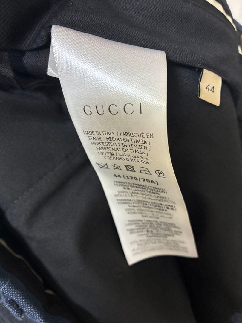 GUCCI ダークブルー ダブルブレストスーツ　44