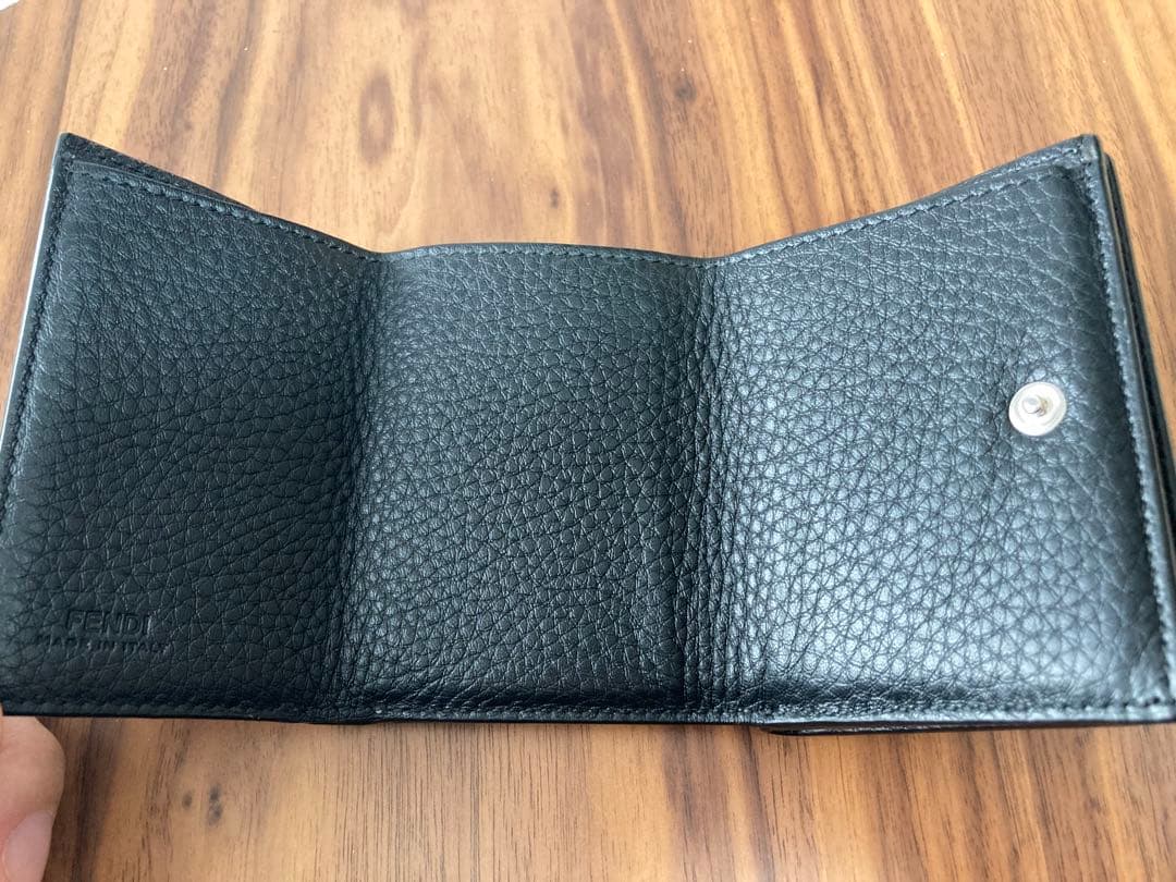 中古　フェンディ並行輸入品ダークグレー 三つ折り財布