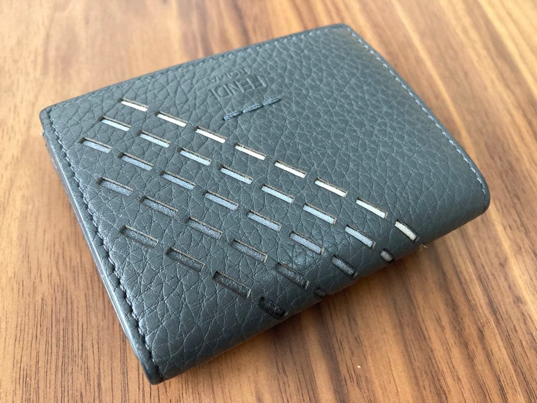 中古　フェンディ並行輸入品ダークグレー 三つ折り財布