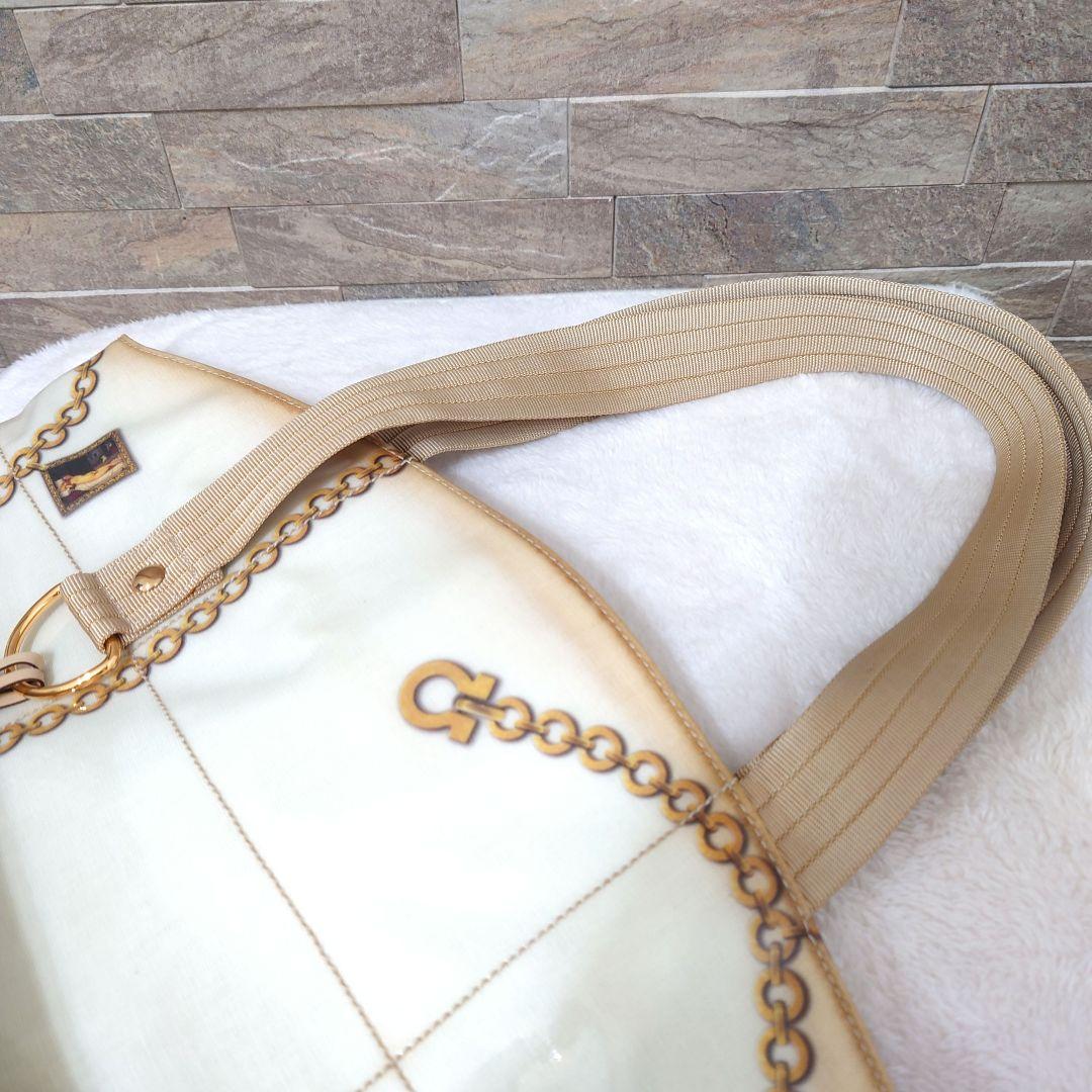 【美品】サルヴァトーレフェラガモ　ガンチーニ柄　コーティング　トートバッグ