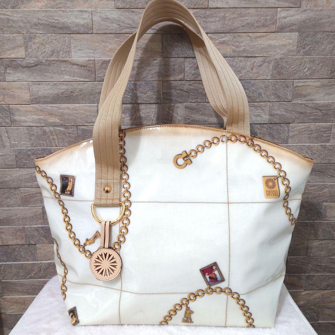 【美品】サルヴァトーレフェラガモ　ガンチーニ柄　コーティング　トートバッグ