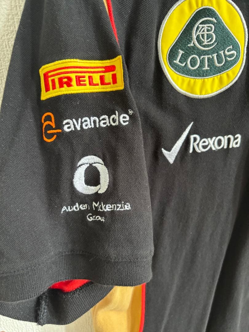 【大幅値下げ】【美品・希少・キャップ付】Lotus F1 ポロシャツ キャップ
