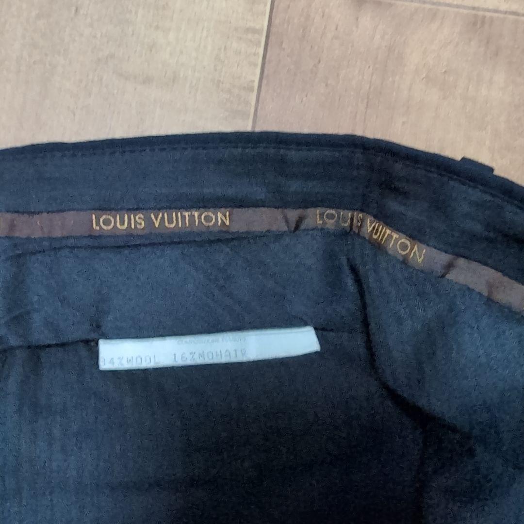 LOUISVUITTON　ダークネイビー スーツ 3ボタン