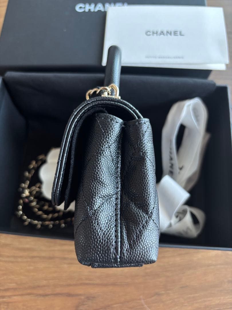 最終値下げ！新品シャネルマイクロミニココハンドルハンドバッグマトラッセ キャビア