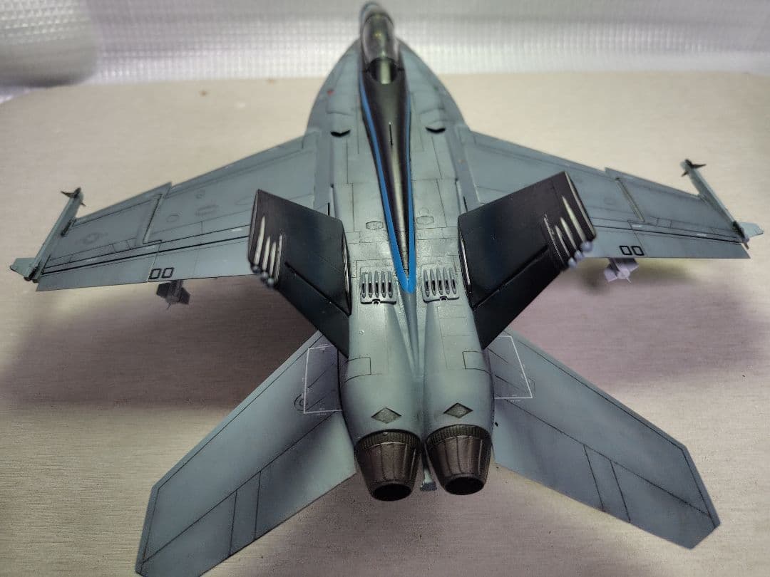 F/A-18 Fスーパーホーネット1/48 トップガン所属機完成品